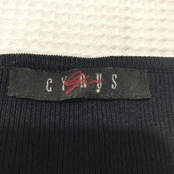 Cyrus Black  button down sweater size S.    A234 - Picture 4 of 7